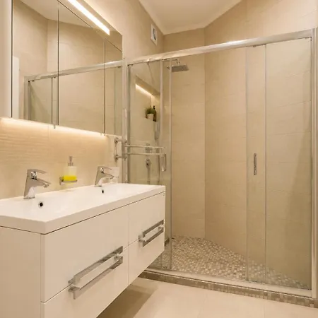 Gagarin Plaza 3br