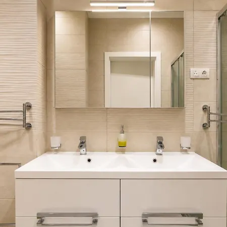 Gagarin Plaza 3br Apartment